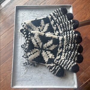 Black and Cream HandKnit Wool & Rayon Gloves